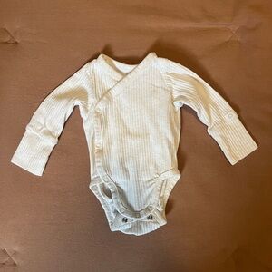 H&M Organic Cotton Kimono Bodysuit (NB)